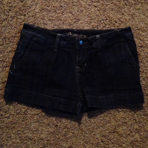 American Rag sz 7 dark denim low rise shorts