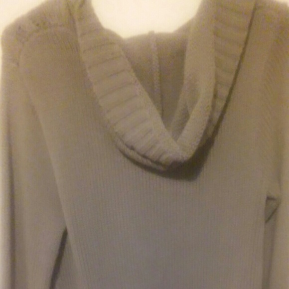 Sweater - Picture 3 of 3