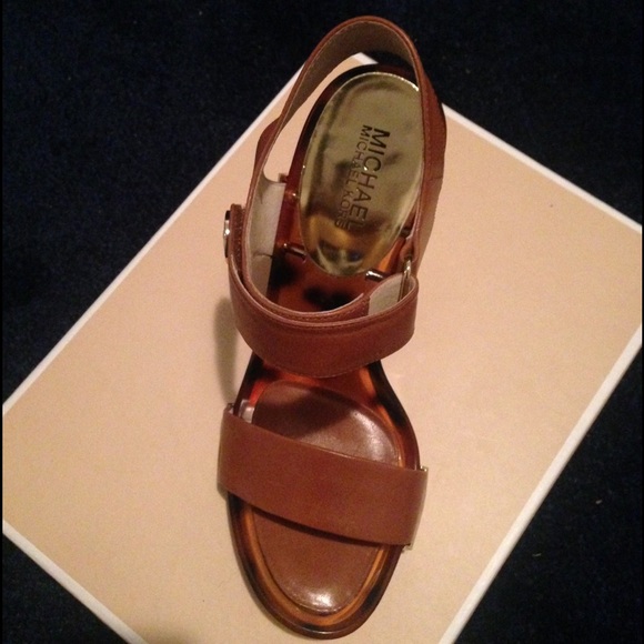 Michael Kors Shoes - Michael Kors Lani