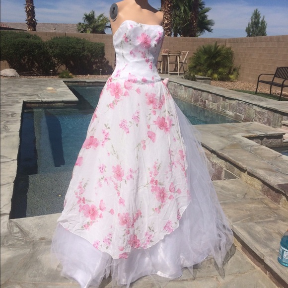 Mori Lee Wedding dress