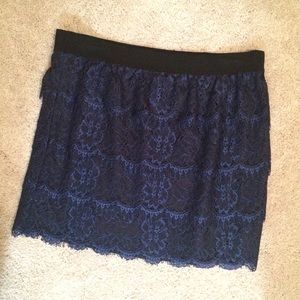 Lace mini•