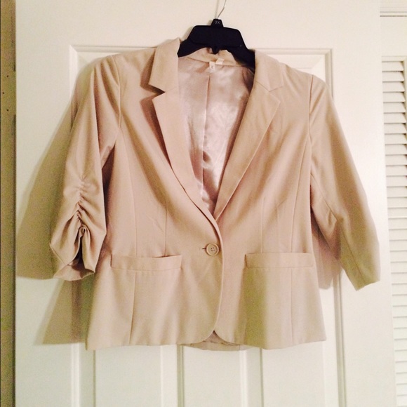 Three Quarter Length Sleeve Blazer