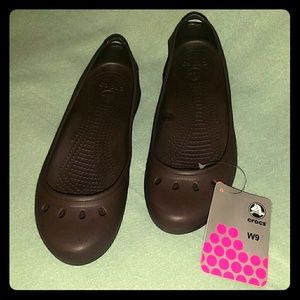Kadee Expresso Crocs. Size 9
