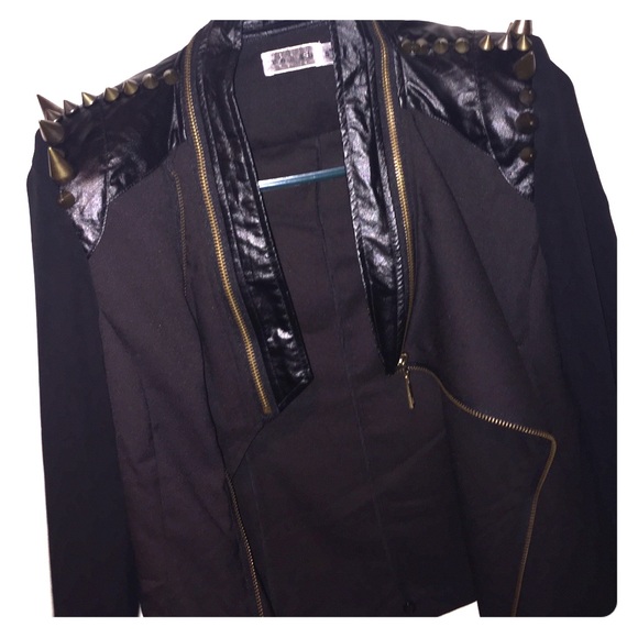 Spiked shoulder jacket - Picture 1 of 2