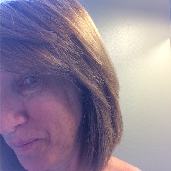 Meet your Posher, Susan - Picture 2 of 2