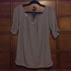 WHBM striped top w/ scoop neck