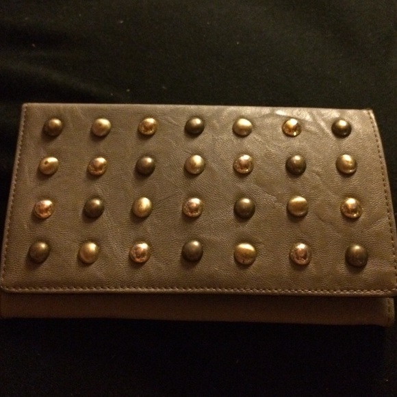 Gray wallet!