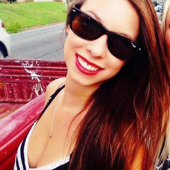 Meet your Posher, Stephani - Picture 1 of 1