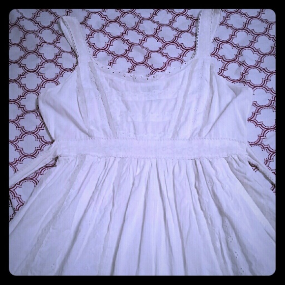 🎉SOLD🎉 White Apron style dress sz L