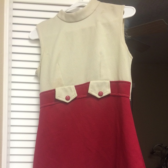 Vintage late 1960s dress (small)