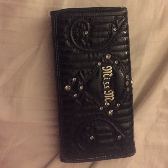 Miss me wallet