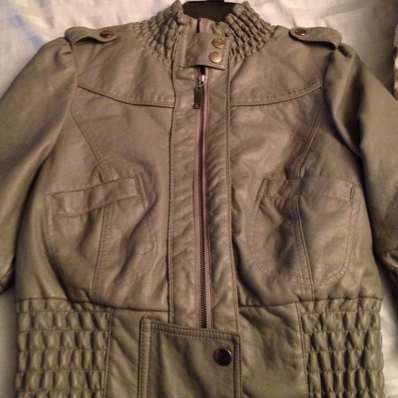 Jacket - Picture 2 of 3