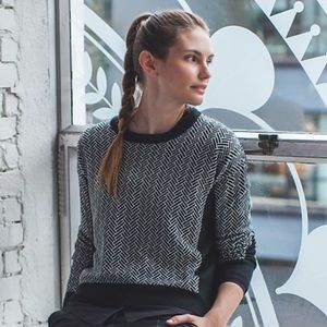 EUC Lululemon Yogi Crew Sweater