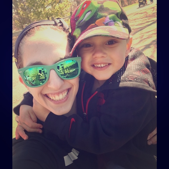 Meet your Posher, Jamie - Picture 1 of 1