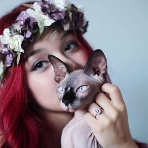 Meet your Posher, Veronica