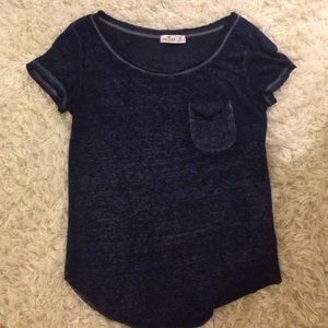 Super cute round neck t-shirt!