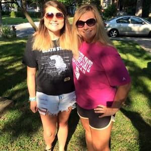 Meet your Posher, Clara