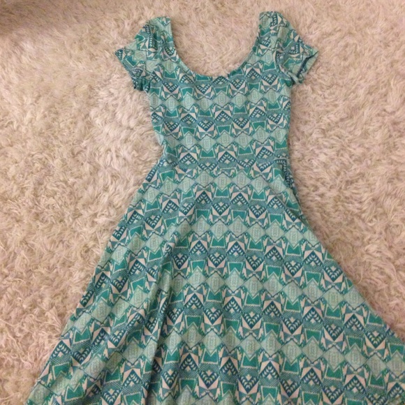 Super cute fall dress!