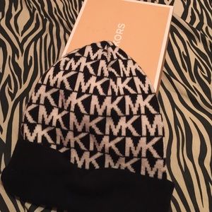Michael kors beanie
