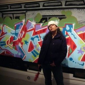 Meet your Posher, Dee dee