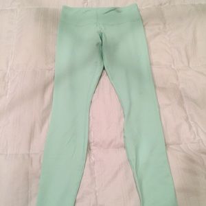 lululemon athletica Wunder Under pants size 6
