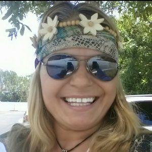 Meet your Posher, Jacqueline