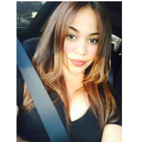 Meet your Posher, Vicky - Picture 1 of 1