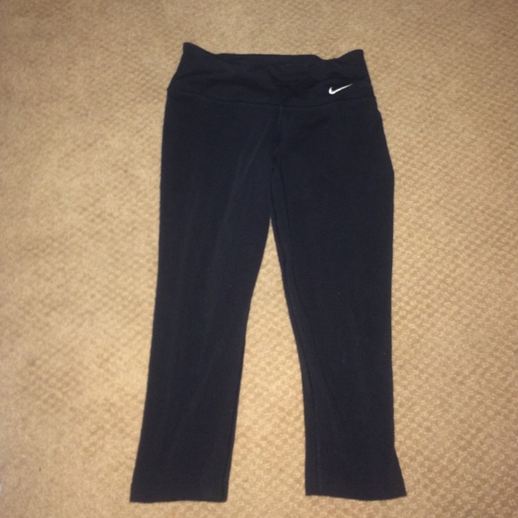 Nike crop legging