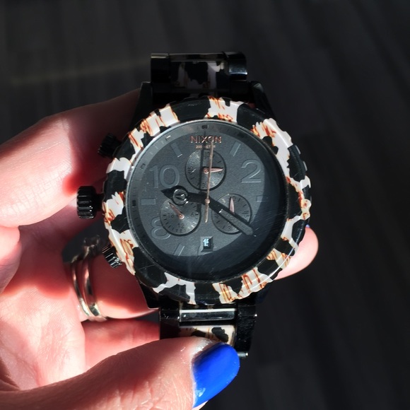 Nixon 42-20 Chrono Animal Print