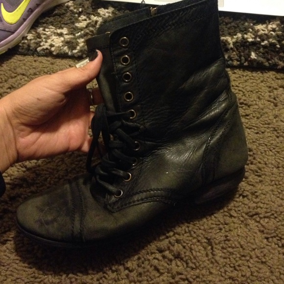 Steve Madden boots