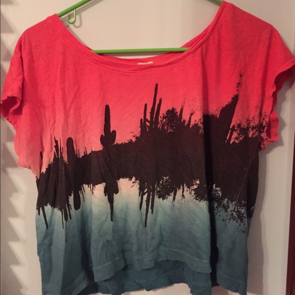flowy short sleeved t-shirt