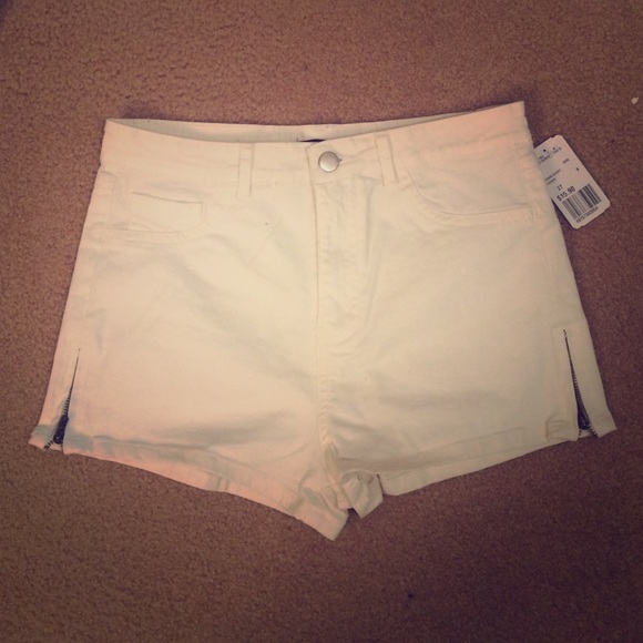 High waisted white shorts