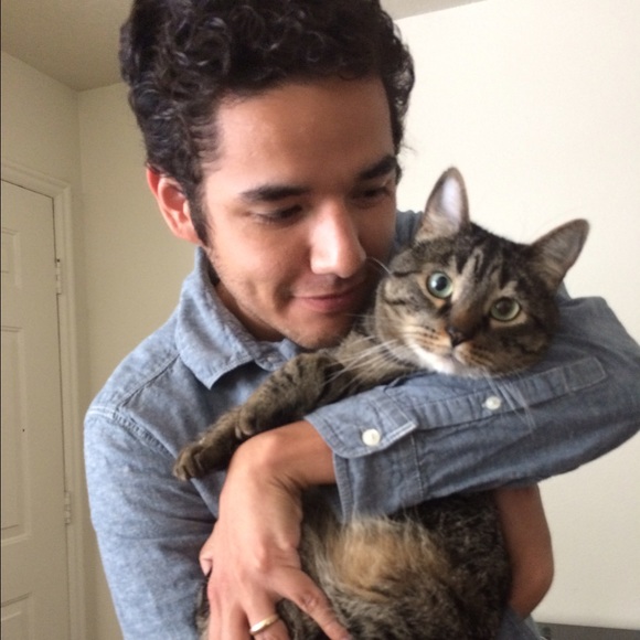 Meet Your Posher - Picture 4 of 4