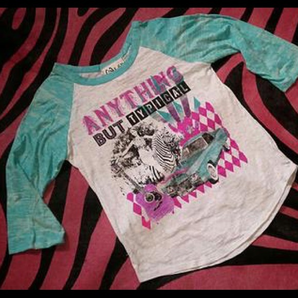 Baseball tee