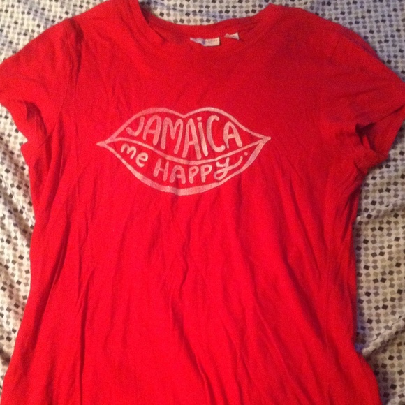 "Jamaica Me Happy" American eagle t-shirt