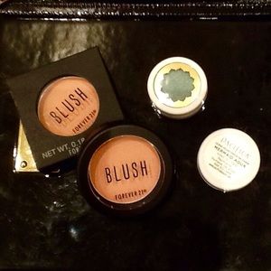 Blush and eyeshadow NEW/ NEVER USED