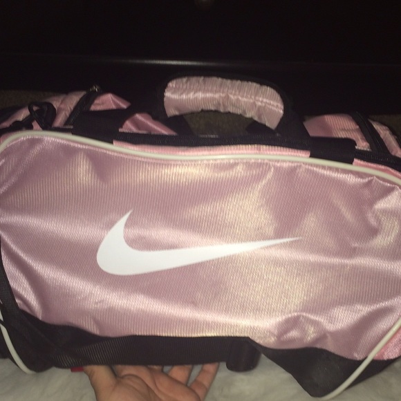 Nike Other - RARE Light Pink Nike Brasilia Small/Medium Duffle