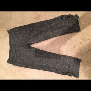 Grey Cropped Workout Leggings!!