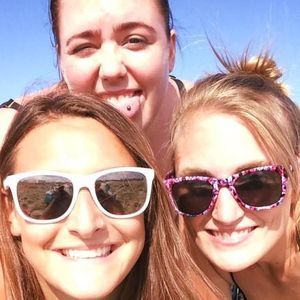 Meet your Posher, Melissa