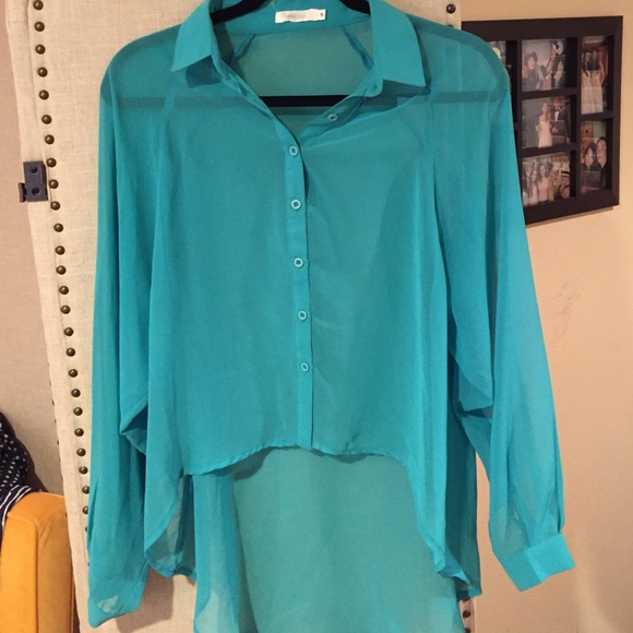 LF Millau long sleeve/ high low  crop button down