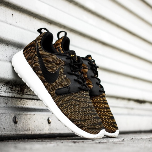 Nike Shoes - Nike Roshe Limited Edition Shoes
