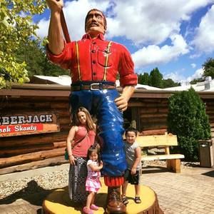 Meet your Posher, Aída