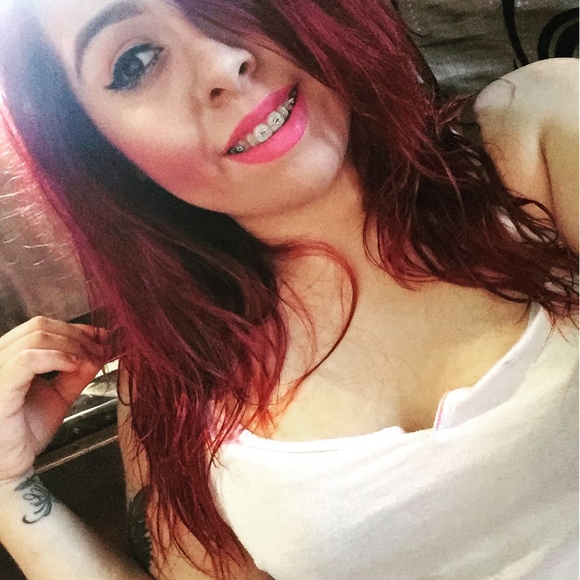 Meet your Posher, Danna - Picture 1 of 1