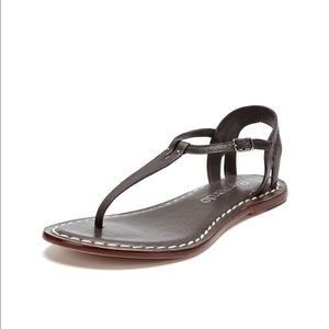 NEW Bernardo Madonna T-Strap Sandal Chocolate 9M