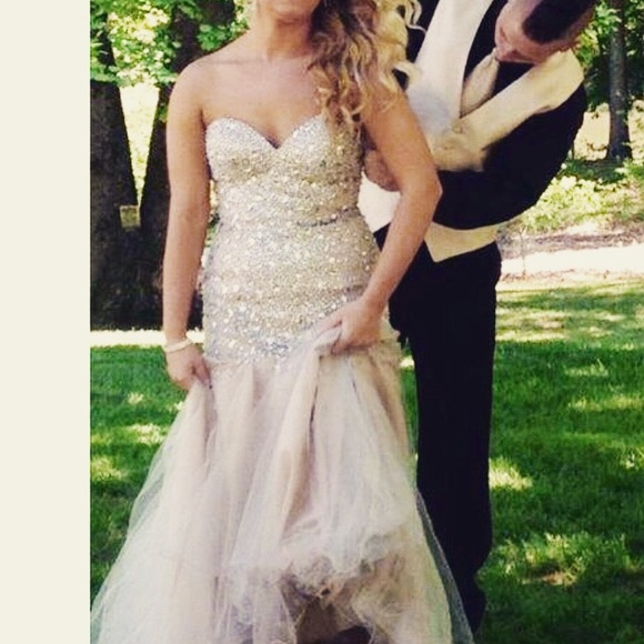 Prom dress