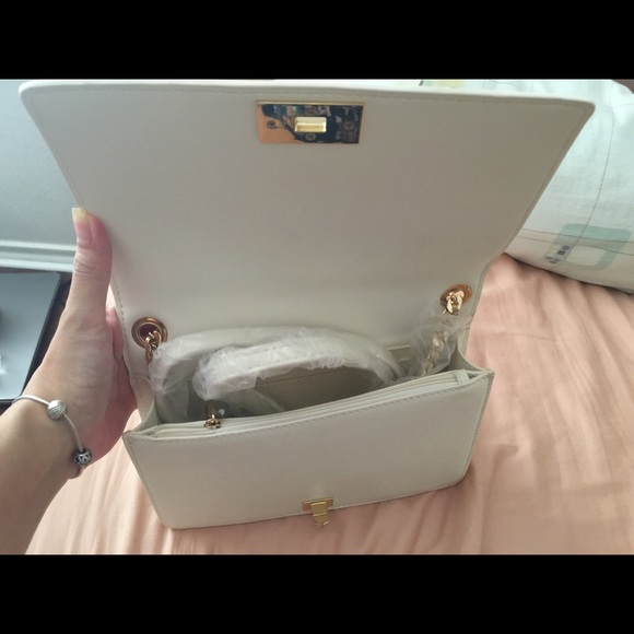 Handbag charles keith - Picture 2 of 2