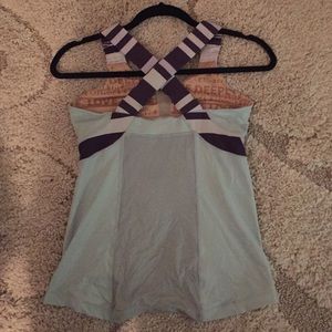 Lululemon top