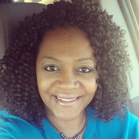 Meet your Posher, Sheila