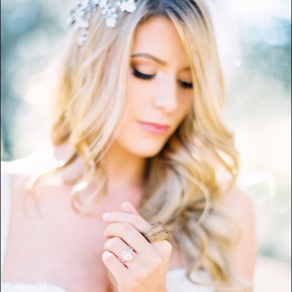 Meet your Posher, Lauren - Picture 4 of 4