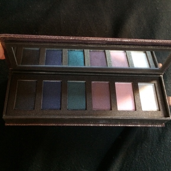 NWOT eyeshadow palette